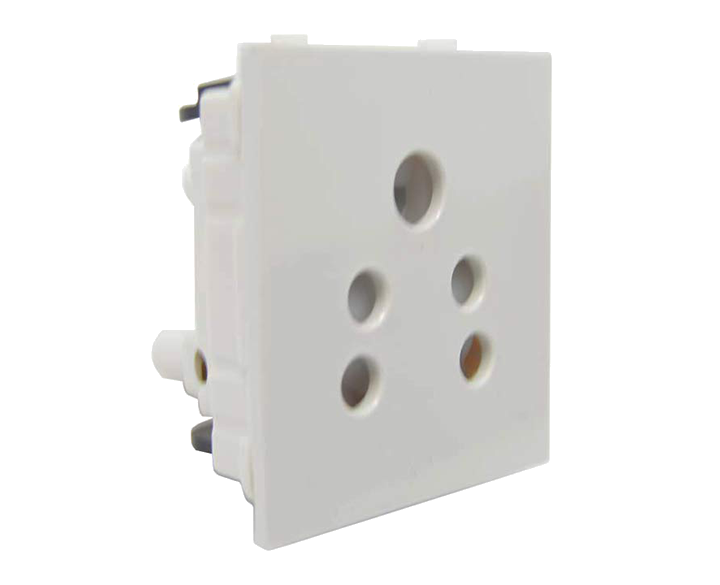 Deluxe 3 Pin Socket 6A 9027